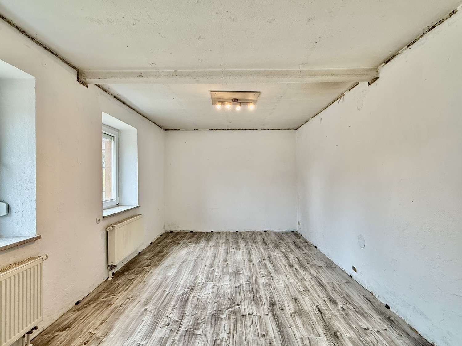 Immobilie in Möttingen - Einfamilienhaus auf außergewöhnlich großem Grundstück - Bild 5