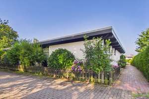 Traum-Bungalow in Norderstedt – Die vollständige Adresse der Immobilie erhältst du vom Anbieter., 22844 Norderstedt – Vorschaubild 1