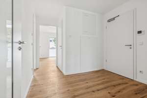 Modernes Wohnen ·  3-Zimmerwohnung mit Loggia & Tiefgarage · Erstbezug – Die vollständige Adresse der Immobilie erhältst du vom Anbieter., 80992 Alt-Moosach, München – Vorschaubild 3