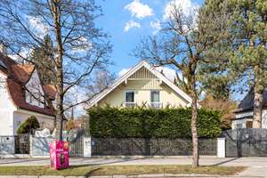 Einfamilienhaus im Münchner Süden mit absoluter Privatsphäre