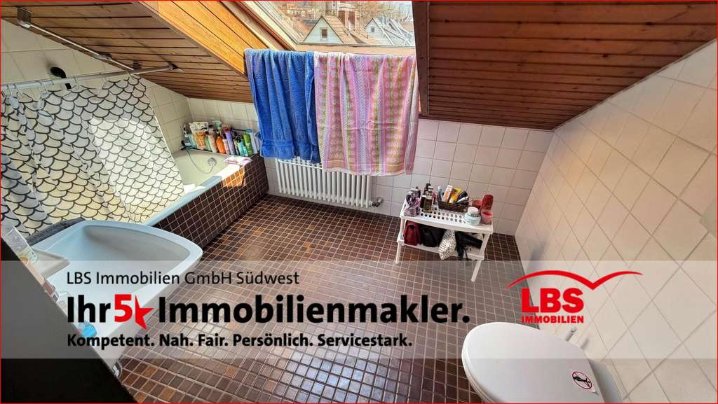 Immobilie in Zell am Harmersbach - Charmante Dachgeschosswohnung mit TG-Stellplatz - Bild 4