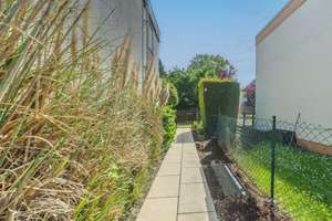Charmantes Familiendomizil in Bestlage von Rondorf: 109m² Wfl. + 21m² Wintergarten mit Kaminofen – Die vollständige Adresse der Immobilie erhältst du vom Anbieter., 50997 Rondorf, Köln – Vorschaubild 27