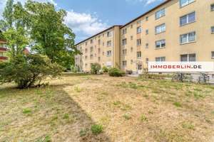 IMMOBERLIN.DE - Ideal ausgerichtet! Helle Wohnung mit Westbalkon in behaglicher Lage – Die vollständige Adresse der Immobilie erhältst du vom Anbieter., 13585 Spandau (Ortsteil), Berlin – Vorschaubild 2