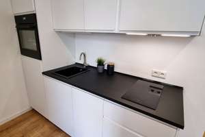 Voll möbliertes Apartment in zentraler Lage mit Balkon – Kriegsstraße 94, 76133 Innenstadt-Ost, Karlsruhe – Vorschaubild 3