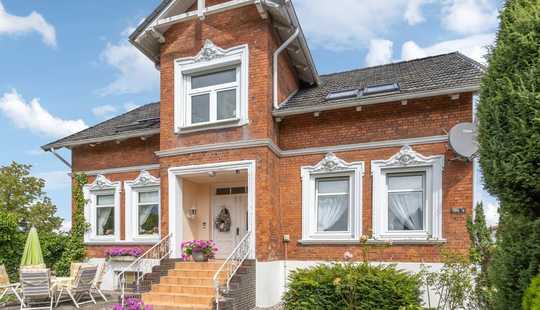Bild von Denkmalgeschütztes Herrenhaus mit Charme und Potenzial in ruhiger Lage