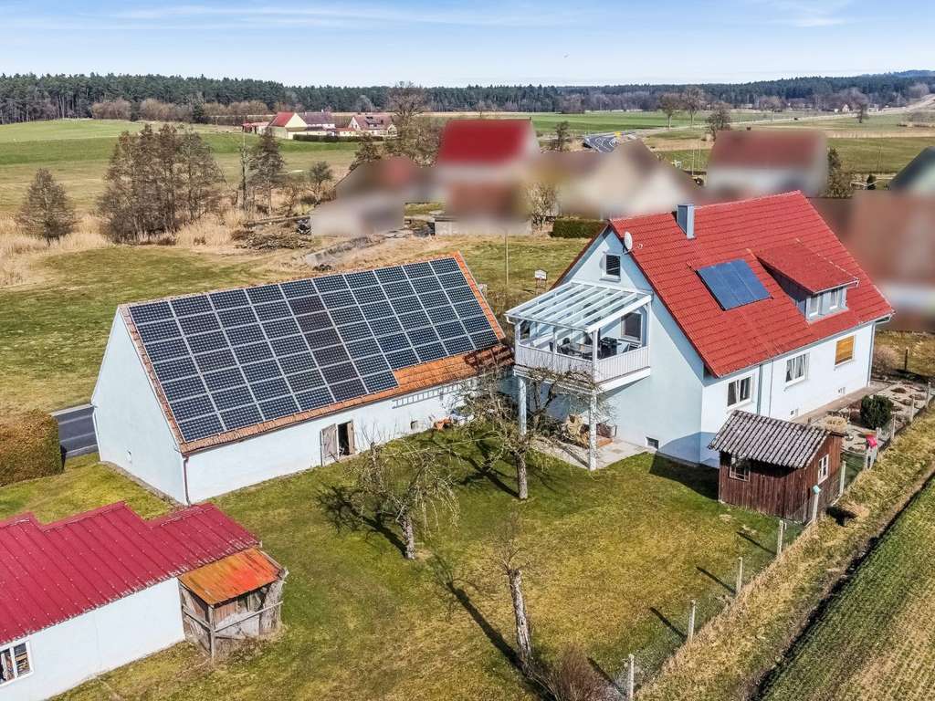 Immobilie in Dürrwangen - Traumhaus für Familien und Tierliebhaber – Großzügiges Ein- bzw. Zweifamilienhaus in Dürrwangen - Bild 0