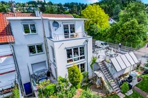 Kernsaniertes Zweifamilien-Traumhaus - Energieeffizient und hochwertig ausgebaut in Toplage – Die vollständige Adresse der Immobilie erhältst du vom Anbieter., 71032 Böblingen – Vorschaubild 1