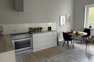 Attraktive 2-Zimmer-Wohnung mit hohen Decken im Erdgeschoss – ab 01.03.2026 verfügbar – Kampstraße 2, 45355 Bochold, Essen – Vorschaubild 2