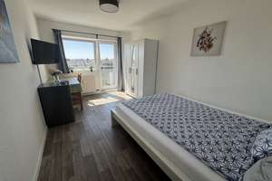 Modernisierte und vollmöblierte 1-Zimmerwohnung mit Balkon