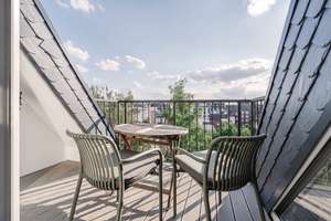 Über den Dächern von Pempelfort – Modernisierte Dachgeschosswohnung mit traumhaftem Weitblick – 40477 Pempelfort, Düsseldorf – Vorschaubild 19