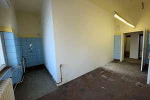  5-Zimmer Einheit in Berlin mit 163 m² in Pankow Weißensee, Kurzzeitvermietung möglich- Airbnb…. – Indira-Gandhi-Straße 8-9, 13053 Weißensee, Berlin – Vorschaubild 4