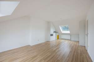 Dachgeschoss-Maisonette nahe Szeneviertel in Düsseldorf-Düsseltal – Die vollständige Adresse der Immobilie erhältst du vom Anbieter., 40237 Düsseltal, Düsseldorf – Vorschaubild 15