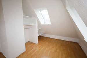 2 - Zimmer- Dachgeschosswohnung mit neuer Einbauküche und großer Dachterasse – Die vollständige Adresse der Immobilie erhältst du vom Anbieter., 22415 Langenhorn, Hamburg – Vorschaubild 8