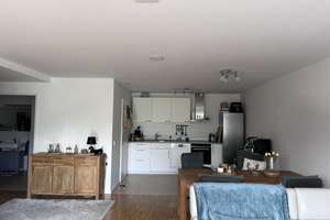 freundlich * hell * großzügig geschnitten - moderne 2-Zimmer-Wohnung mit EBK,  Parkett und Balkon – An der Schalwiese 17, 44789 Südinnenstadt, Bochum – Vorschaubild 8