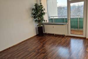 Von Privat: 2,5-Zimmer-Wohnung mit Aussicht und EBK in Köln – Glashüttenstraße 13, 51143 Porz (Ortsteil), Köln – Vorschaubild 3