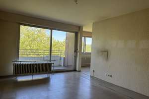 Gut geschnittene 2,5 Zimmer Wohnung in oberster Etage mit Fahrstuhl und Balkon – Neidenburger Straße 4, 45897 Buer, Gelsenkirchen – Vorschaubild 4