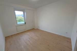 Helle 4-Zimmer-Dachgeschosswohnung mit hohen Decken - gut angebunden & zentral in Sonnborn – Sonnborner Str. 42, 42327 Elberfeld West, Wuppertal – Vorschaubild 10