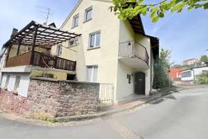 Attraktives Mehrfamilienhaus mit 9 Wohneinheiten und Lagerflächen im Herzen von Werbach-Gamburg – Die vollständige Adresse der Immobilie erhältst du vom Anbieter., 97956 Werbach – Vorschaubild 1