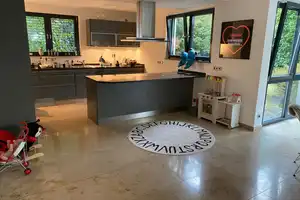 Grosse Luxuswohnung am Naturschutzgebiet – ideal für Homeoffice und Familie – Tachenbergstraße 29c, 70499 Stuttgart – Vorschaubild 3