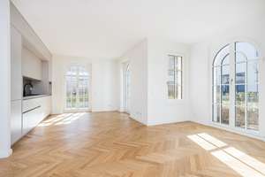 Neubau-Erstbezug mit Garten: Stilvolle Wohnung in Schöneberg inkl. Einbauküche