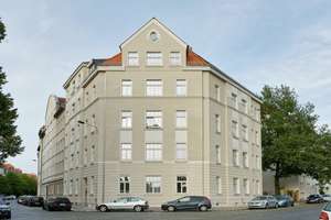 *Helle 3-Raum-Wohnung mit Balkon, Parkett und TLB!! Aufzug **WE07*