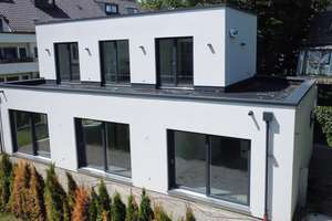 Ihre Villa der Extraklasse – modernes Design, grüne Oase und pure Lebensfreude in Hadern – Canisiusstraße 20, 81377 Großhadern, München – Vorschaubild 1