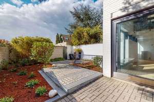 Exklusives Reiheneckhaus in Rheinnähe! Stilvolles Wohnen mit Garten in Düsseldorf-Wittlaer! – Die vollständige Adresse der Immobilie erhältst du vom Anbieter., 40489 Wittlaer, Düsseldorf – Vorschaubild 4