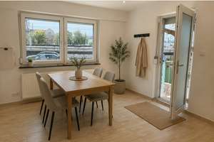 Helle 3-Zimmer-Whg., zentral, gepflegt mit Veranda+ Terrasse zum draußen sitzen – Silvrettastr. 46, 70327 Untertürkheim (Ortsteil), Stuttgart – Vorschaubild 2