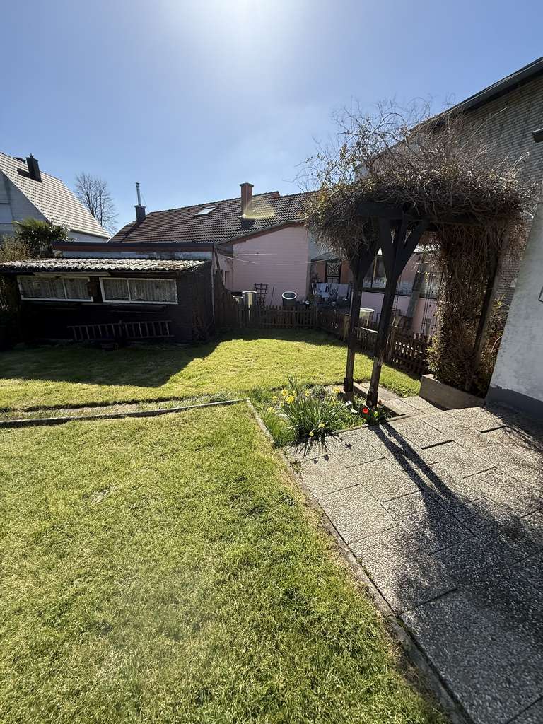 Immobilie in Langerwehe - Kleines Haus mit riesigem Garten - Bild 2