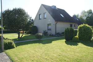 Familienfreundliches Zuhause mit Retro-Charme und großem Grundstück in Groden – Die vollständige Adresse der Immobilie erhältst du vom Anbieter., 27472 Cuxhaven – Vorschaubild 2