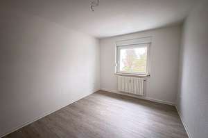 Modernisierte 2-Zimmer-Wohnung im 1. Obergeschoss – klar strukturiert und ruhig gelegen – Arenbergstr. 60, 45329 Karnap, Essen – Vorschaubild 7