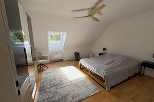 Helle 2-Zimmer-Dachgeschosswohnung mit großer Südterrasse direkt zum Zamila-Park - provisionsfrei – Friedrich-Eckart-Straße 50, 81929 Englschalking, München – Vorschaubild 7