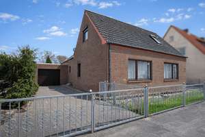 Großes Einfamilienhaus in ruhiger Wohngegend ideal für die Familie