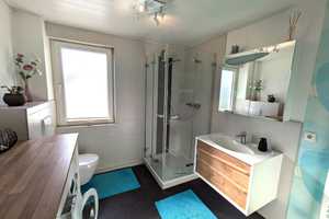 Zentrales Wohnhaus mit flexibler Nutzung – Wohnen, Vermieten , Gewerbe uvm. – Peine (Kreis) – Vorschaubild 9