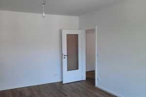 Erstbezug nach Sanierung mit Balkon: Geschmackvolle 2,5-Zimmer-Wohnung in Düsseldorf – Sonnenstraße 85, 40227 Düsseldorf – Vorschaubild 9