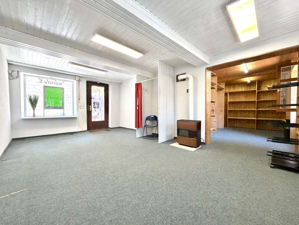 Immobilie in Creußen - Charmantes Denkmalanwesen von 1804 – vielseitig nutzbar mit Entwicklungspotenzial in Creußen - Bild 2