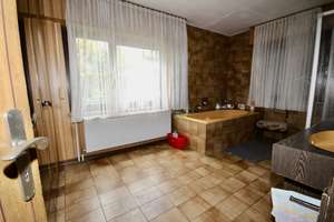 Helles 3-Familienhaus  mit Panoramablick in Weissach zu verkaufen. – Die vollständige Adresse der Immobilie erhältst du vom Anbieter., 71287 Weissach – Vorschaubild 5