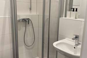 Mitten in STUTTGART ! Wunderschöne vollmöbilierte Studioapartments – Neckarstr. 140/2, 70190 Stöckach, Stuttgart – Vorschaubild 4