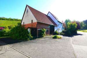 Viel Fläche, noch mehr Möglichkeiten! 3-Stöckiges Landhaus mit XXL Scheune - FALC Immobilien – Eichstraße 25, 74182 Obersulm – Vorschaubild 6
