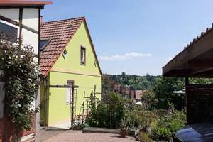 Gemütliche 4-Zi-Doppelhaushälfte mit schönem Garten & Carport im Ortsteil von Bad Liebenstein! – Die vollständige Adresse der Immobilie erhältst du vom Anbieter., 36448 Schweina – Vorschaubild 1