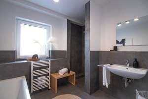 PROVISIONSFREI! ERSTBEZUG IM DACHGESCHOSS! – Truderinger Str. 102, 81673 Josephsburg, München – Vorschaubild 10