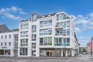 Wohnen mit Charakter. Außergewöhnliche Dachgeschosswohnung mit Kamin, Sauna und Dachterrasse. 123m². – Die vollständige Adresse der Immobilie erhältst du vom Anbieter., 41061 Gladbach, Mönchengladbach – Vorschaubild 2