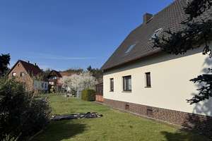 Solides Haus, großer Garten, ruhige Lage – Die vollständige Adresse der Immobilie erhältst du vom Anbieter., 31595 Steyerberg – Vorschaubild 3