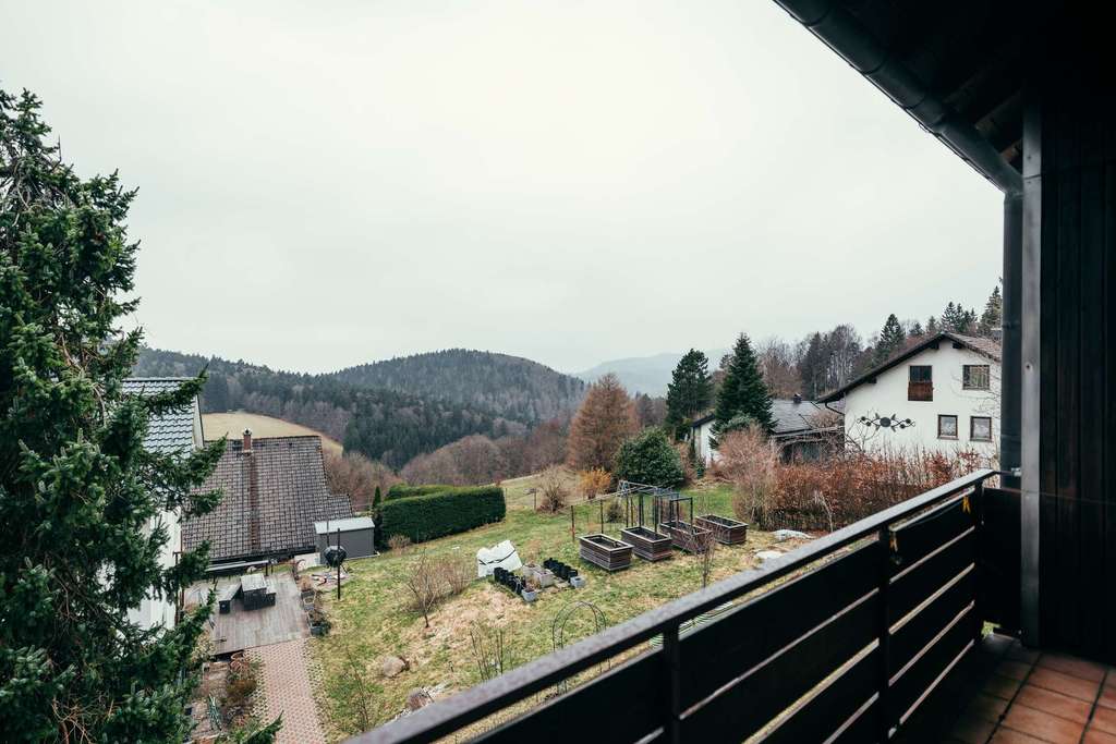 Immobilie in Herrischried - Charmante 2-Zimmer-Wohnung mit Südbalkon und traumhaftem Ausblick in Herrischried - Bild 0