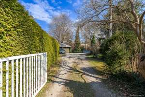 Familientraum in Bestlage Obermenzing: Parkähnliches, weitläufiges Grundstück mit Architekten-Haus. – Die vollständige Adresse der Immobilie erhältst du vom Anbieter., 81247 Obermenzing, München – Vorschaubild 5