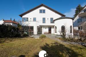 Im Geiger: Großzügiges Einfamilienhaus mit schönem Garten