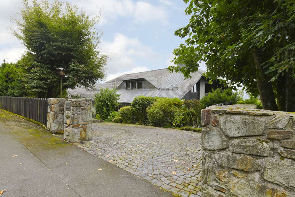 Immobilie in Westerburg - Villa Westerburg - Traumhafte Villa hoch über Westerburg - Bild 0