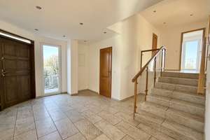 EIN PARADIES FÜR EINE FAMILIE MIT HUND! TOLLES EINFAMILIENHAUS IN TOPLAGE VON WI-KOHLECK – Die vollständige Adresse der Immobilie erhältst du vom Anbieter., 65199 Dotzheim, Wiesbaden – Vorschaubild 21