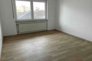 3-Zi-OG-Whg mit Garage, Fichtestr. 22, in Ingolstadt, sofort Bezug möglich! – Fichtestr. 22, 85055 Nordost, Ingolstadt – Vorschaubild 3