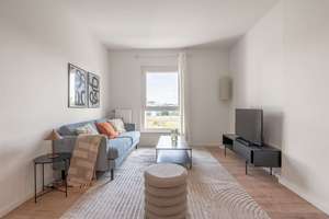 Charmante 2-Zimmer-Wohnung in Wedding - voll möbliert – Cornelius-Fredericks-Straße 48A, 13351 Wedding, Berlin – Vorschaubild 4